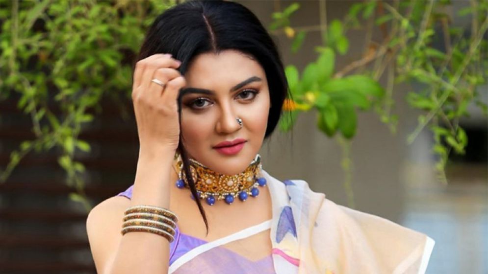 সাবেক স্বামীর মৃত্যুতেও শোক হতে পারে, কারিশমা প্রসঙ্গে জয়া