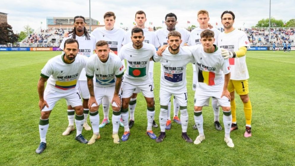 জার্সিতে বাংলাদেশের পতাকা নিয়ে কানাডার লিগে শমিত