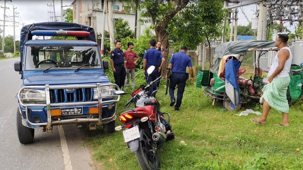 গাজীপুরে বাস-সিএনজি সংঘর্ষে মা-ছেলেসহ তিনজন নিহত