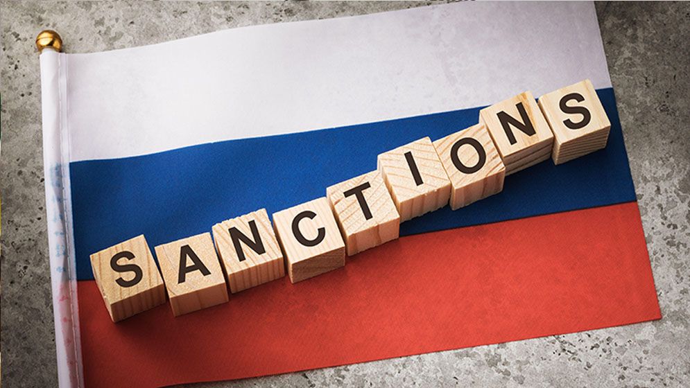 রাশিয়ার বিরুদ্ধে নতুন নিষেধাজ্ঞা দিচ্ছেন ব্রিটিশ প্রধানমন্ত্রী