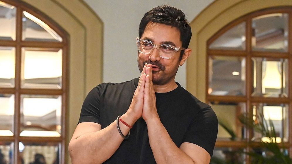 পাকিস্তানের বিরুদ্ধে প্রথম কোন কাজটি করেন আমির