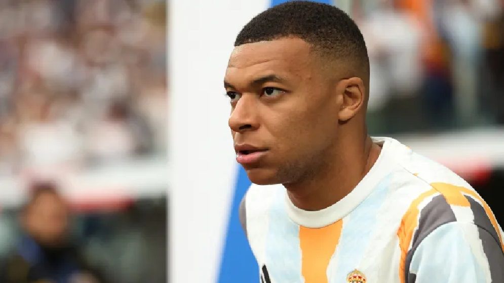 ঠিক কি কারণে অনুশীলনে আসেননি এমবাপ্পে?