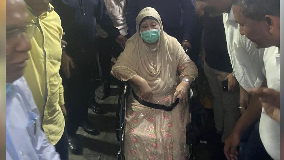 স্বাস্থ্য পরীক্ষার জন্য হাসপাতালে যাচ্ছেন খালেদা জিয়া