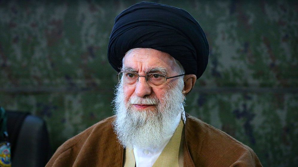 কে এই আয়াতুল্লাহ খামেনি, যাকে হত্যা করতে চান ট্রাম্প