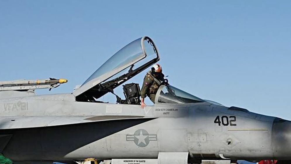 ইরানের হামলার ভয়ে মধ্যপ্রাচ্য থেকে বিমান ও যুদ্ধজাহাজ সরাচ্ছে যুক্তরাষ্ট্র