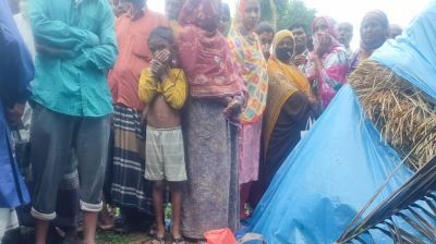 মহাদেবপুরে অজ্ঞাত নারীর লাশ উদ্ধার