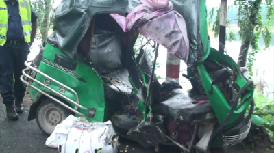 ছুটির দিনে তিন জেলায় সড়কে প্রাণ গেল ১৫ জনের