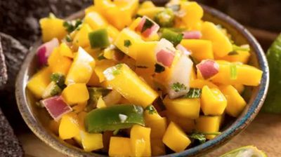 ওজন কমাতে চান? এই ৫টি আমের সালাদ হতে পারে সমাধান