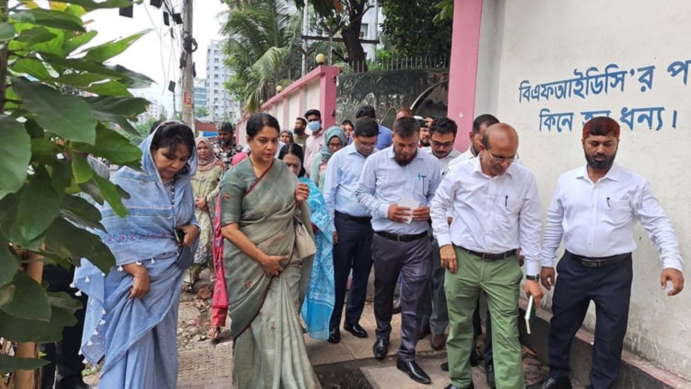 পরিবেশবান্ধব পণ্যের প্রসারে কার্যকর উদ্যোগ নিচ্ছে সরকার: পরিবেশ উপদেষ্টা