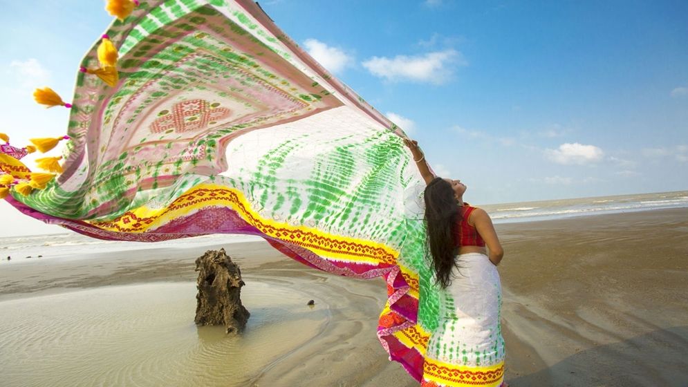 মেঘ কালার শাড়ি