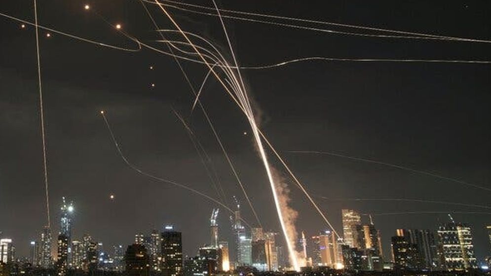 জন্ম নিচ্ছে হিংসাত্মক এক নতুন পৃথিবী