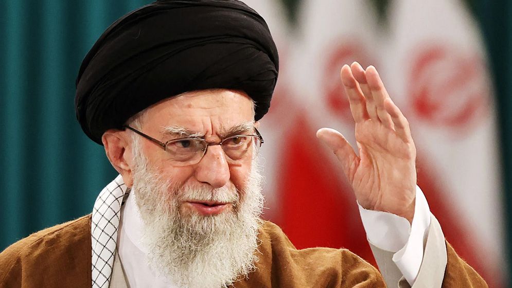 তিন উত্তরসূরি মনোনীত করলেন খামেনি