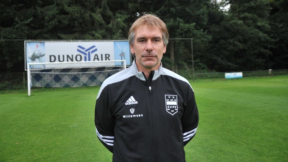 আবার বাংলাদেশ ফুটবলের হাল ধরবেন ক্রুইফ?