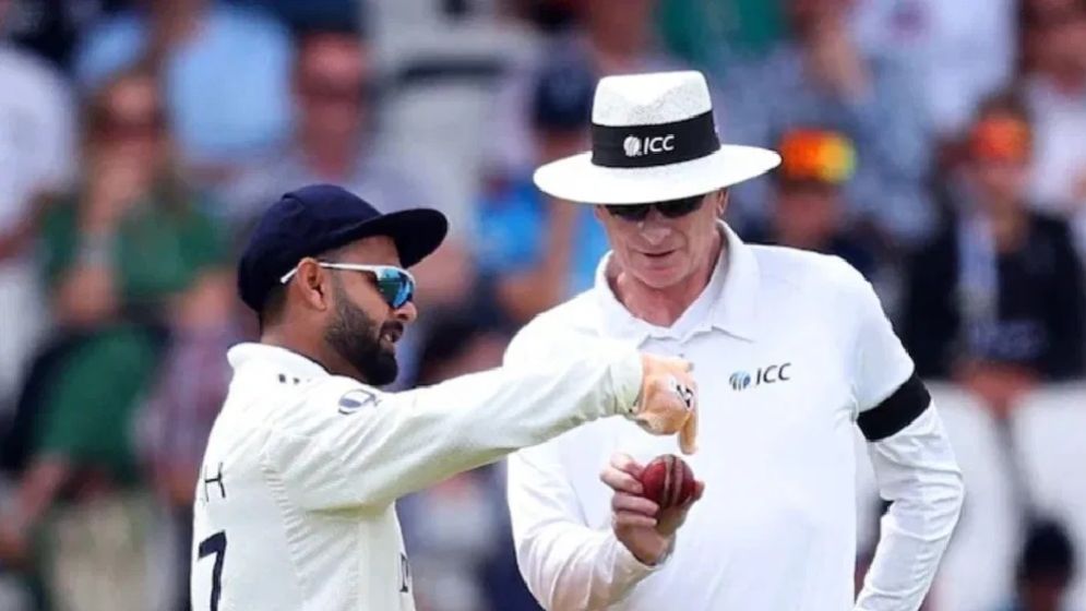 শুবমানের পর বড় শাস্তির মুখে পান্ত