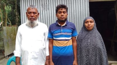 শিক্ষকের পেনশন আটকে থাকায় অর্থাভাবে ছেলের চিকিৎসা বন্ধ