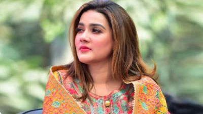 গোপনে দেশত্যাগ করা মাহিয়া মাহি কি ফিরবেন!