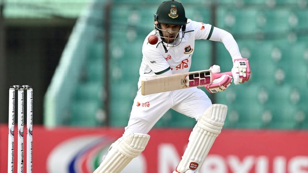 ইনজামামকে ছাড়িয়ে গেলেন মুশফিক