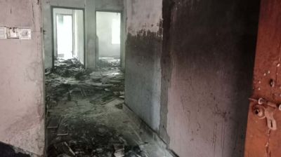 প্রবাসীকে পিটিয়ে হত্যা, দ্বিতীয় স্ত্রীর বাবার বাড়ি পুড়িয়ে দিল গ্রামবাসী