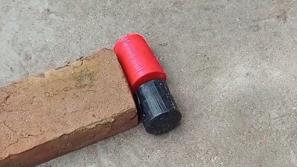 বিএনপি অফিসের সামনে বোমা সদৃশ বস্তু, চিরকুটে হুমকি