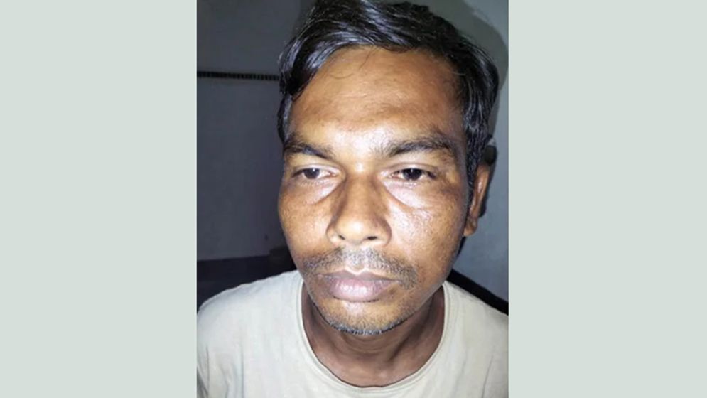 মিছিল থেকে যুবদল নেতার ওপর ককটেল হামলা, শ্রমিক লীগ নেতা গ্রেফতার