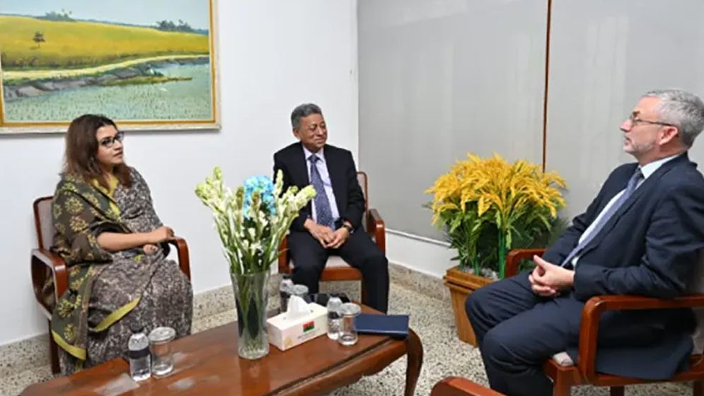 আমীর খসরুর সঙ্গে ইইউ রাষ্ট্রদূতের সাক্ষাৎ