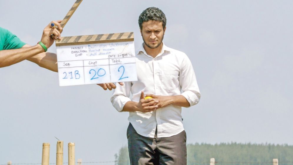 সাকিবের বিরুদ্ধে মিথ্যাচারের অভিযোগ নির্মাতার