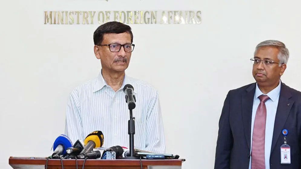 চীন ও পাকিস্তানের সঙ্গে জোট করছে না বাংলাদেশ: পররাষ্ট্র উপদেষ্টা