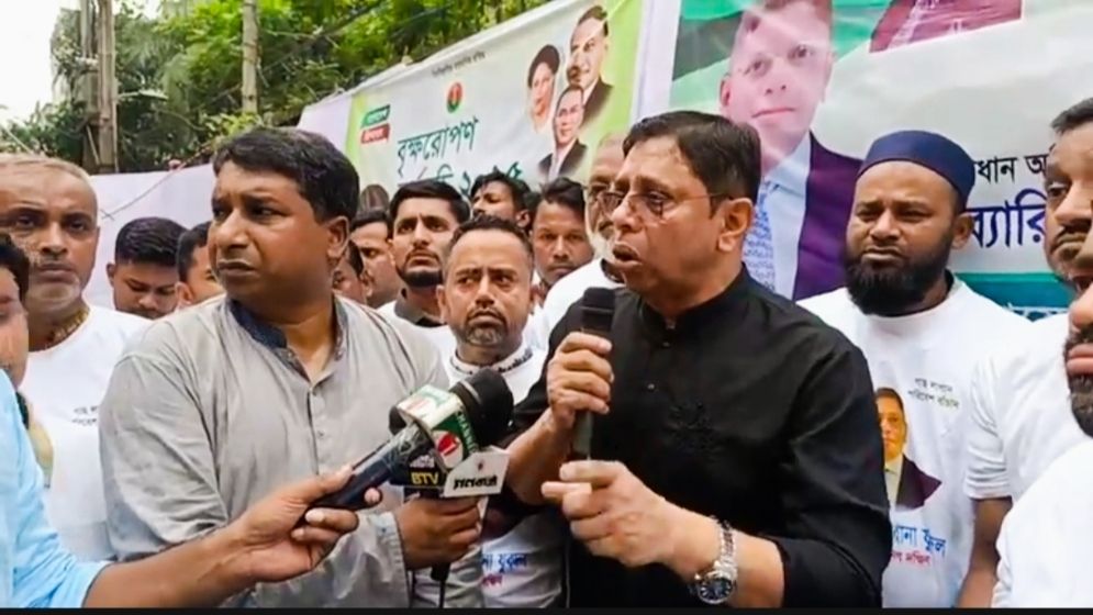 পরিবেশের ভারসাম্য রাখতে বৃক্ষরোপণ করতে হবে: ব্যারিস্টার অসীম