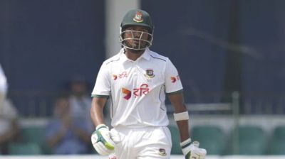 ঝোড়ো শুরুর পরও রানে ফিরতে পারলেন না এনামুল