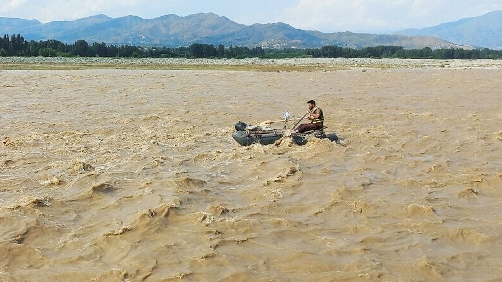 পারিবারিক ভ্রমণ আনন্দ রূপ নিল ভয়াবহ ট্র্যাজেডিতে