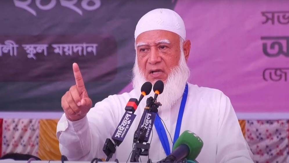 খুঁটির জোর যাই হোক, তাকে কোনোভাবেই পাত্তা দেওয়া যাবে না