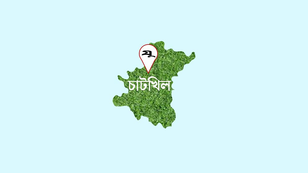 মাদ্রাসা প্রাঙ্গণে যুবদল নেতার হাতে অধ্যক্ষ লাঞ্ছিত
