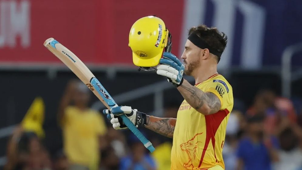 ৫ চার ৯ ছক্কায় ডু প্লেসির ঝড়ো সেঞ্চুরি