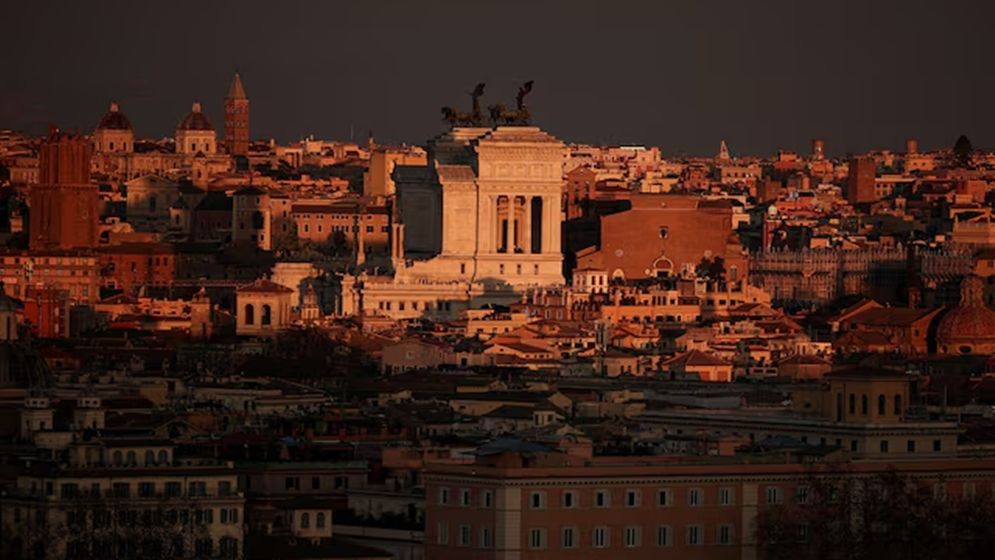 ৫ লাখ কর্মভিসা দেবে ইতালি, সুযোগ পাবেন যারা