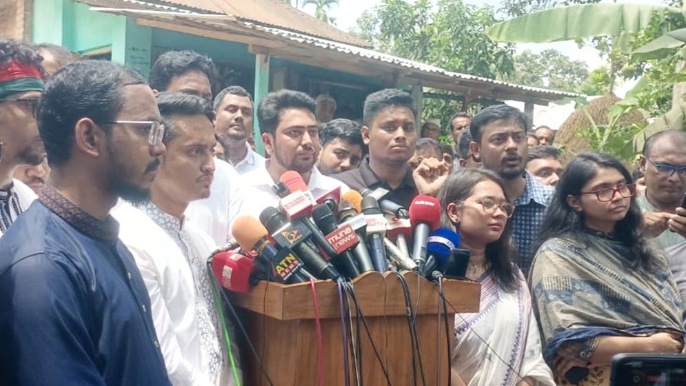 জুলাই ঘোষণাপত্র ও সনদ আমরা আদায় করে ছাড়ব: নাহিদ