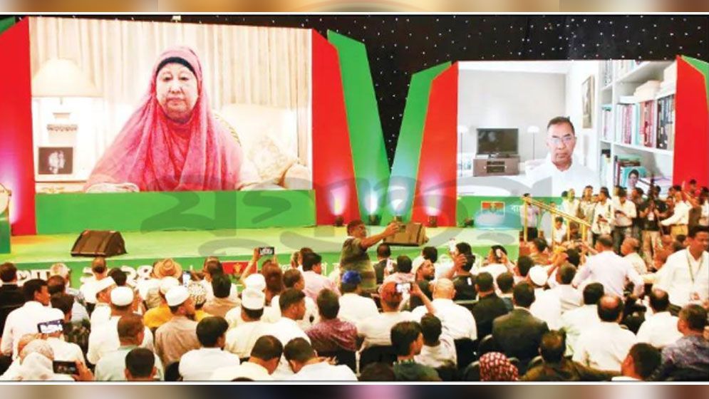 গণতন্ত্র প্রতিষ্ঠায় সবাই ঐক্য বজায় রাখুন