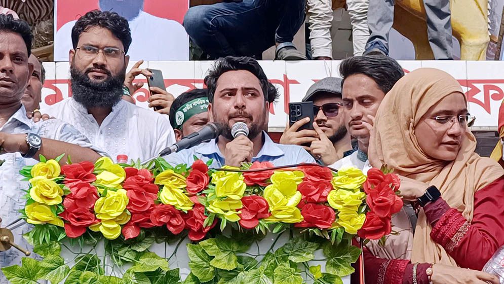 কোনো স্বৈরাচার ক্ষমতার মসনদে চিরকাল থাকতে পারে না: নাহিদ ইসলাম