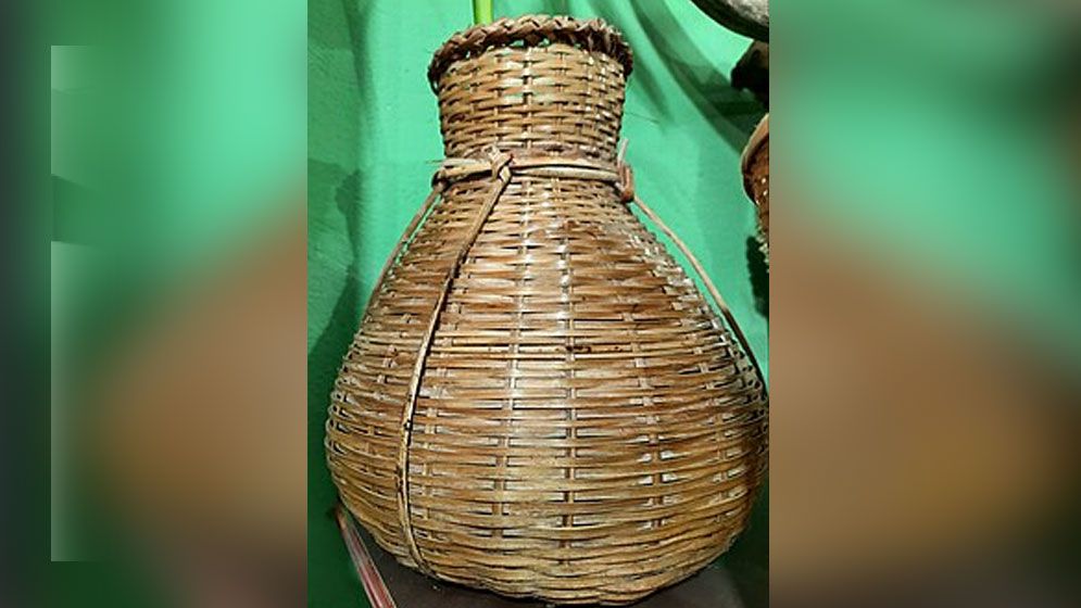 বিলুপ্তির পথে ঐতিহ্যবাহী ‘খালুই’