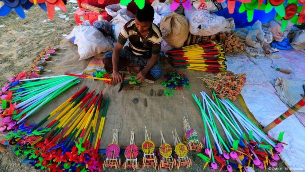 রাজনীতি সাংস্কৃতিক বিকাশকে প্রভাবিত করে?