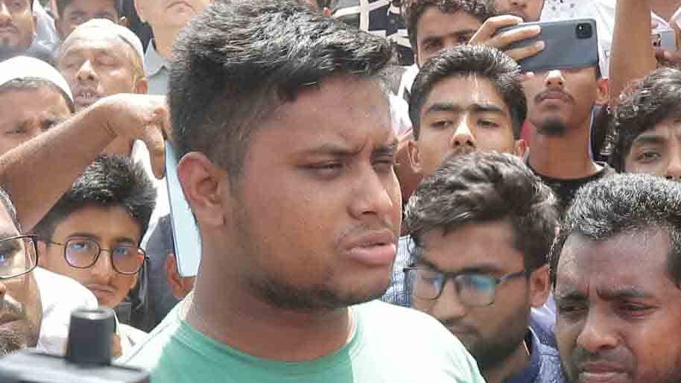 বিচার-সংস্কারের মধ্য দিয়ে নির্বাচনই আমাদের মূল লক্ষ্য: হাসনাত