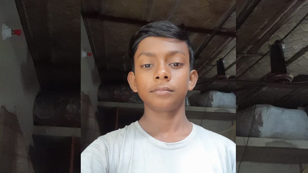 জুলাই আন্দোলনে শহিদ সন্তানের কথা মনে করে কাঁদলেন রোজিনা