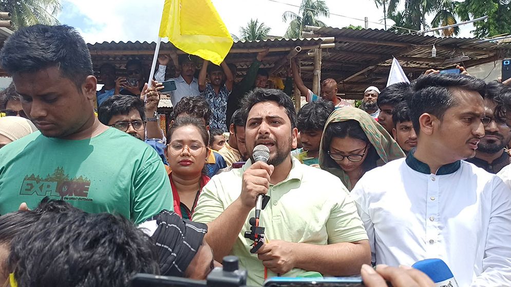 যেকোনো মূল্যে সীমান্ত হত্যা বন্ধ করা হবে: নাহিদ ইসলাম