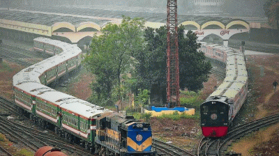 ভারতীয় ঋণে রেলের তিন প্রকল্প বাতিল