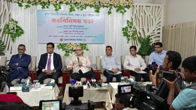 অতীতের যে কোনো সময়ের চেয়ে বেশি খাদ্য মজুত আছে: উপদেষ্টা