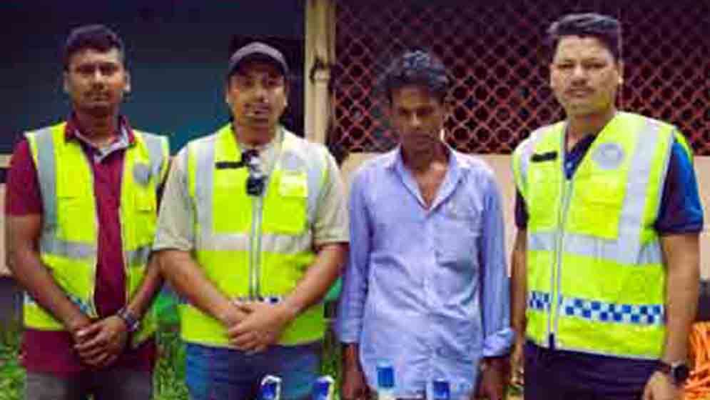 নিলাদ্রীর মাদককারবারি গ্রেফতার, বিদেশি মদ ইয়াবা জব্দ