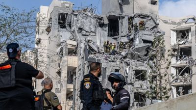 ইরানের সমরাস্ত্র সম্পর্কে চাঞ্চল্যকর তথ্য দিলেন আইআরজিসির উপদেষ্টা