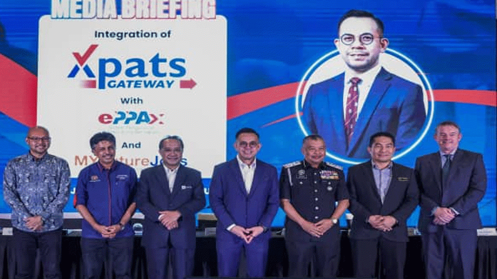 মালয়েশিয়ায় ১০ কার্যদিবসে প্রবাসীদের চাকরির অনুমোদন