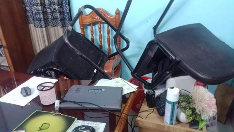 পাটগ্রাম থানায় হামলার ঘটনায় গ্রেফতার ২১