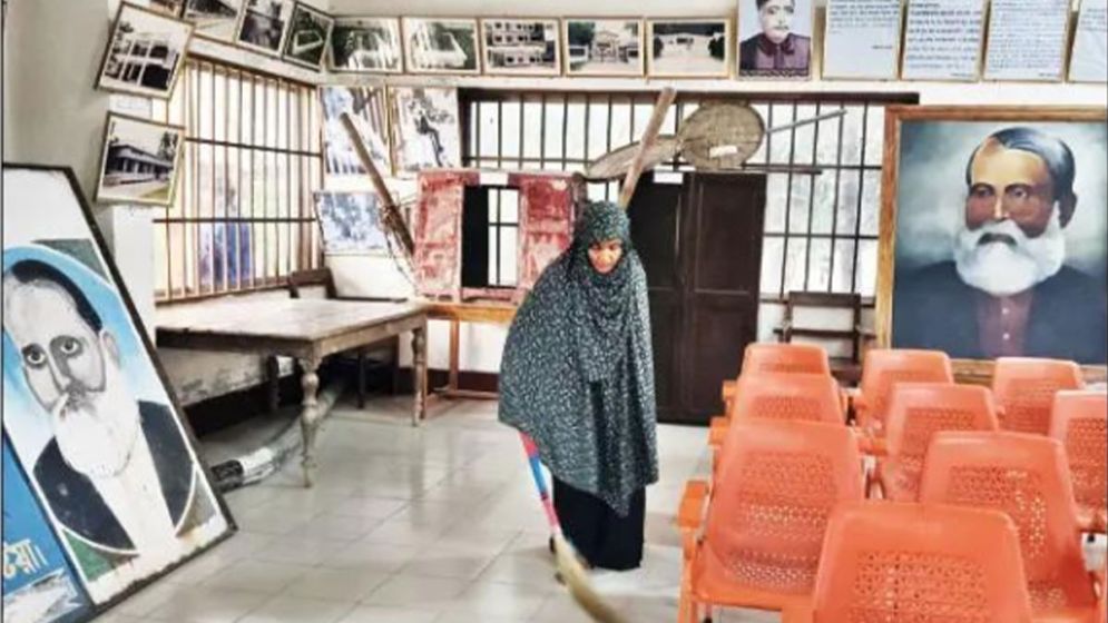 ভালোবাসার টানে ১৫ বছর সেবা দিচ্ছেন সুফিয়া