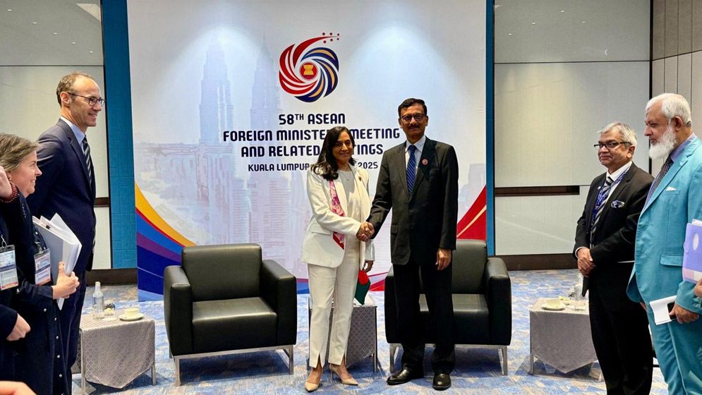 রোহিঙ্গা ইস্যুতে মানবিক সহায়তা অব্যাহত রাখার প্রতিশ্রুতি চীন ও কানাডার